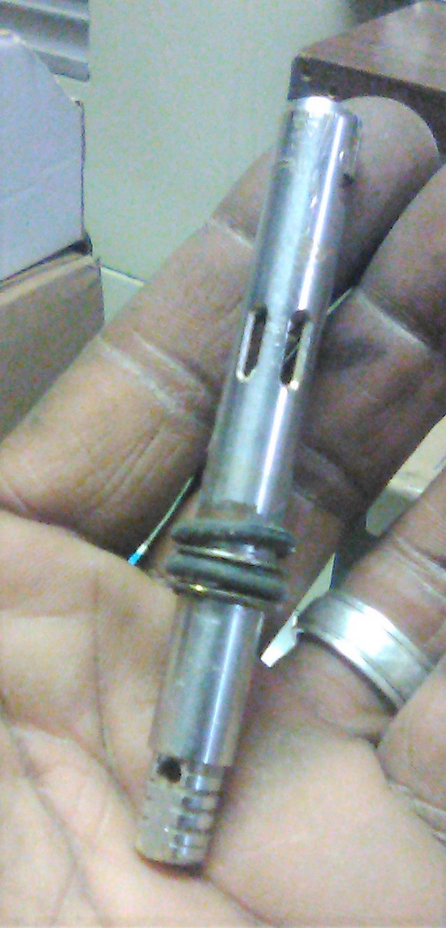 Cartridge Removal Tool for Moen Cartridges 104421 Noel's Plumbing Supply