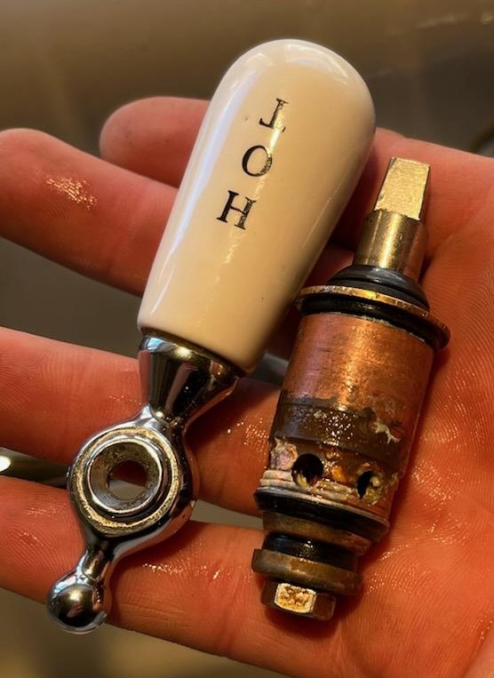 Chicago Faucet Short Quaturn 1100XTJKNF Noels Plumbing Supply