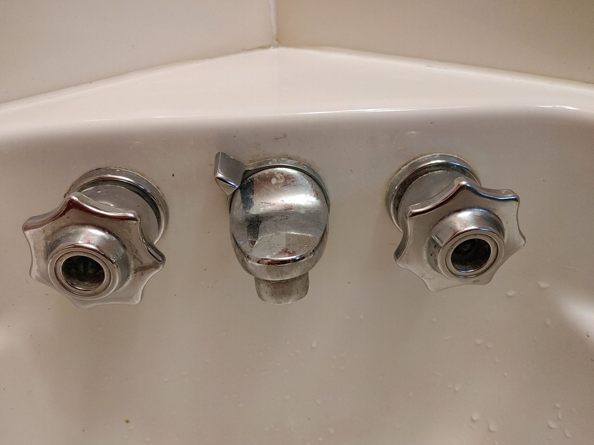 Union Brass 1708 Ledgeback Lavatory Faucet with Popup Noel's