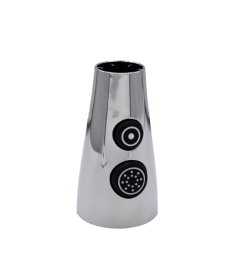 Polished chrome sprayhead with 2 black rubber buttons.